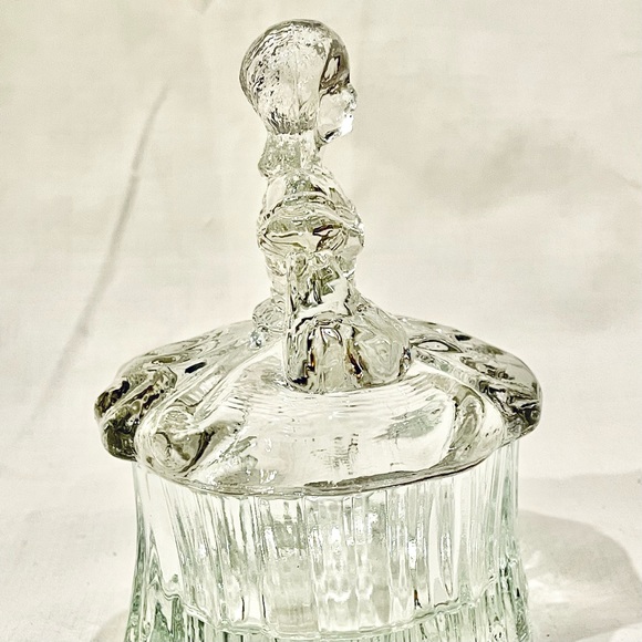 VINTAGE Mosser Clear Glass Victorian Lady Dresser Trinket Jewelry - Picture 12 of 15